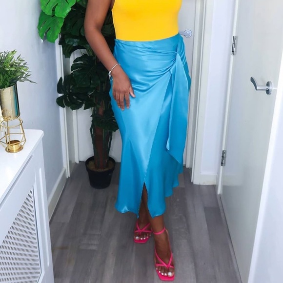 Zara satin effect skirt with knot - Picture 4 of 15